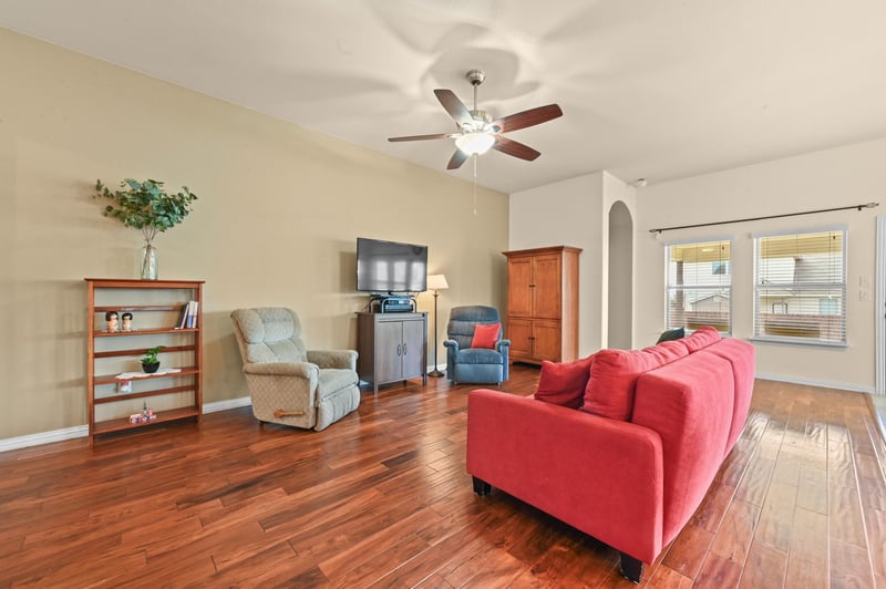 703 Emory CV, Hutto, TX 78634
