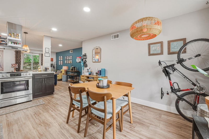 5332 Balcones DR #B, Austin, TX 78731