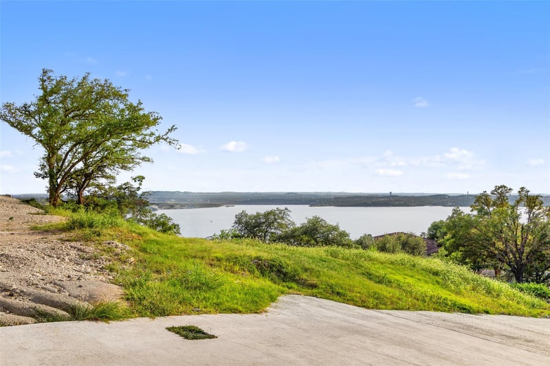 6813 Oasis Ps, Austin, TX 78732
