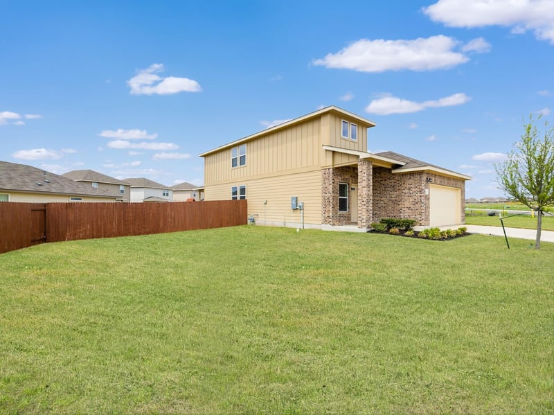 221 Longmount CV, Liberty Hill, TX 78642