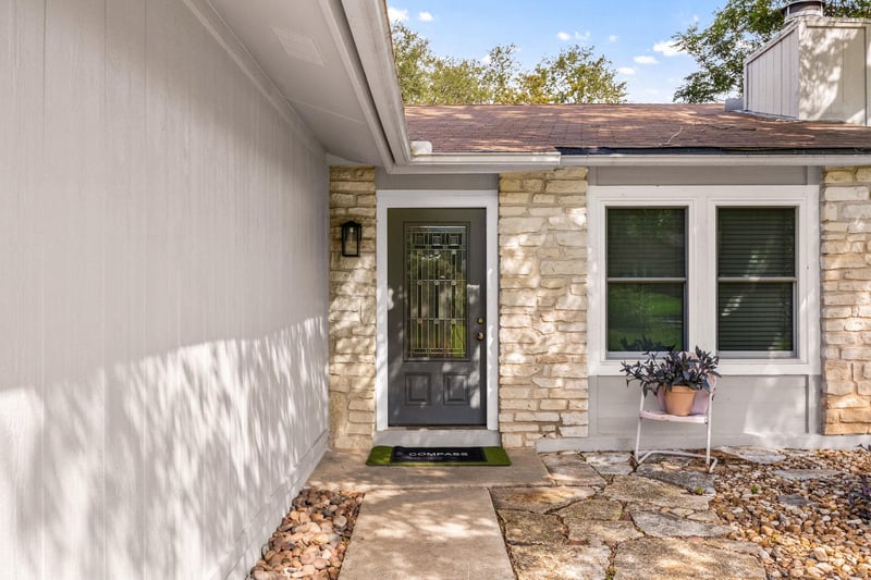 9106 Marsh DR, Austin, TX 78748