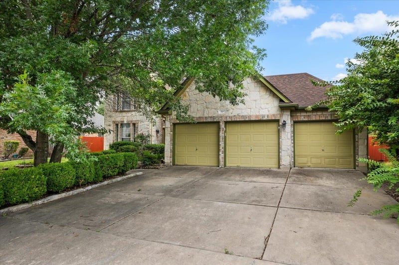 310 Carriage Hills DR, Georgetown, TX 78626
