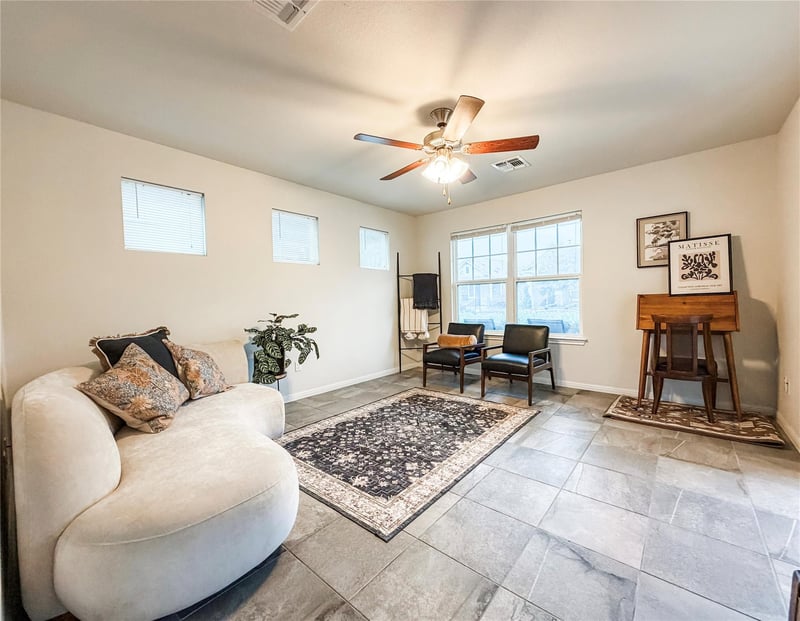 1039 Sand Post PL, San Marcos, TX 78666