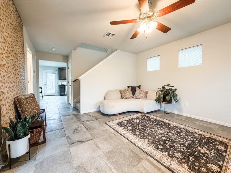 1039 Sand Post PL, San Marcos, TX 78666