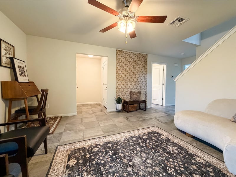 1039 Sand Post PL, San Marcos, TX 78666