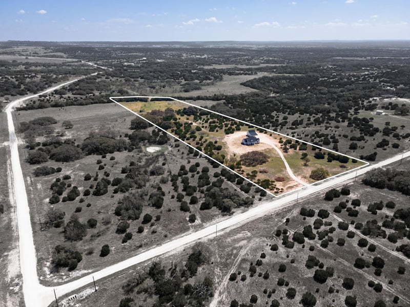 305 Willow Oak DR, Goldthwaite, TX 76844