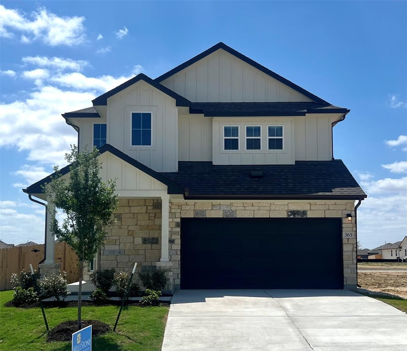 365 Young ST, Buda, TX 78610