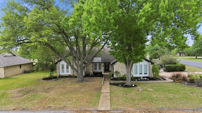201 Towhee DR, Buda, TX 78610