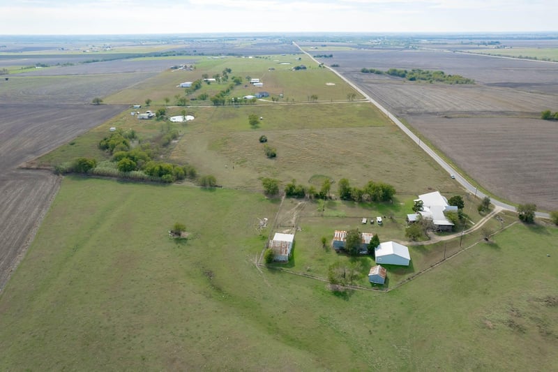 000 County Road 355 RD, Granger, TX 76530
