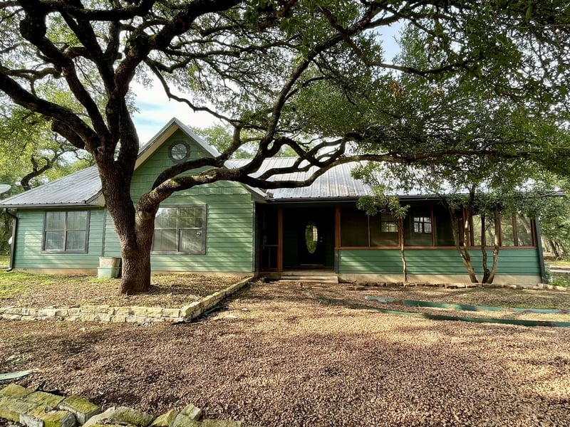 204 Lakeshore DR, Dripping Springs, TX 78620