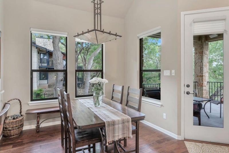 303 Palos Verdes DR, Lakeway, TX 78734
