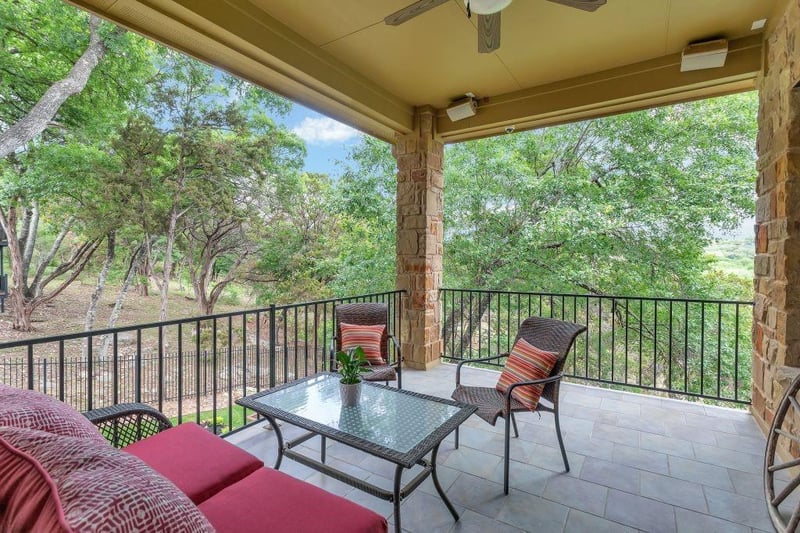 303 Palos Verdes DR, Lakeway, TX 78734