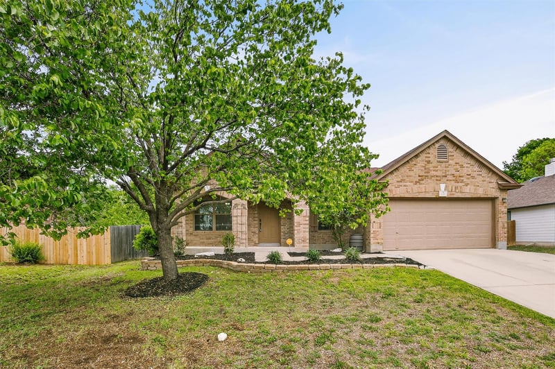 242 Wildwood DR, Georgetown, TX 78633