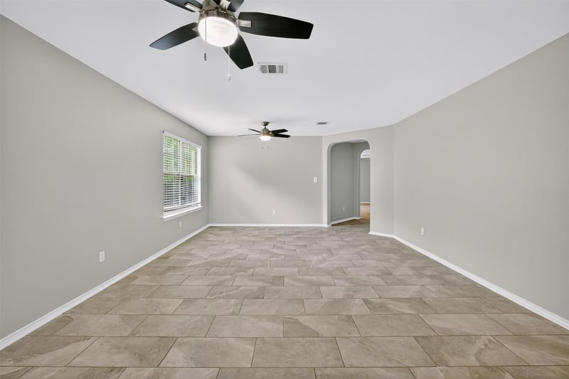 242 Wildwood DR, Georgetown, TX 78633