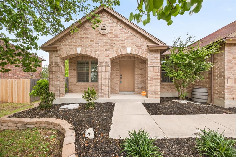 242 Wildwood DR, Georgetown, TX 78633