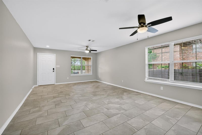 242 Wildwood DR, Georgetown, TX 78633