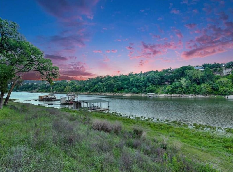 23617 Indian Divide CV, Spicewood, TX 78669