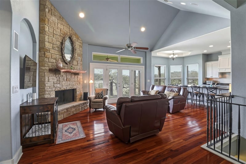 320 Park LN, Burnet, TX 78611