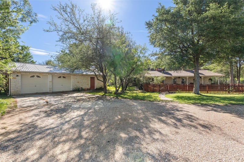 399 Upper Elgin River RD, Elgin, TX 78621