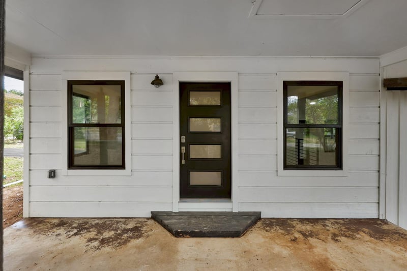 11013 Travis DR, Jonestown, TX 78645