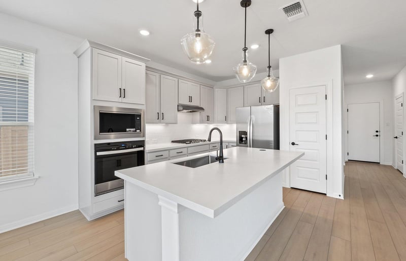 405 Foresail RD, Leander, TX 78641