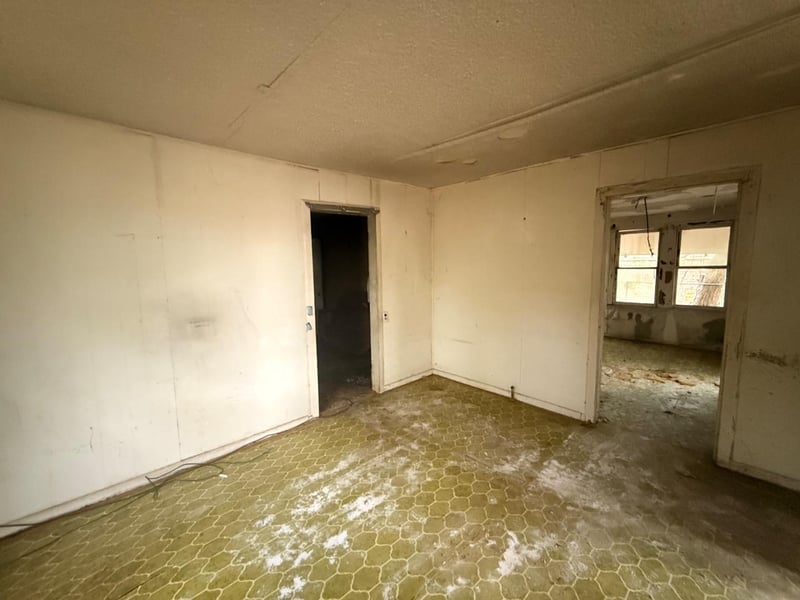 918 Brazos ST, Lockhart, TX 78644