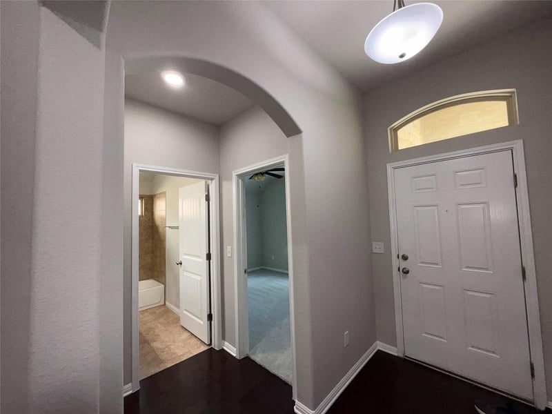 217 Lewisville LN, Leander, TX 78641
