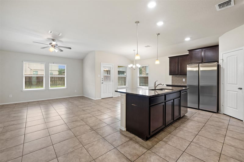 5586 Perdita DR, Belton, TX 76513