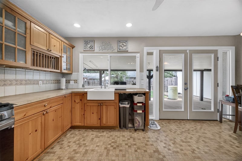 2500 Cockburn DR, Austin, TX 78745