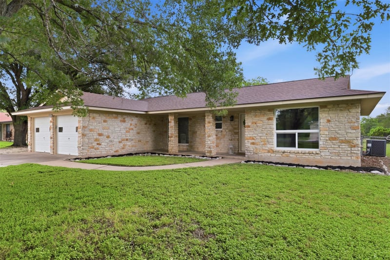 15109 Spring Hill LN, Pflugerville, TX 78660