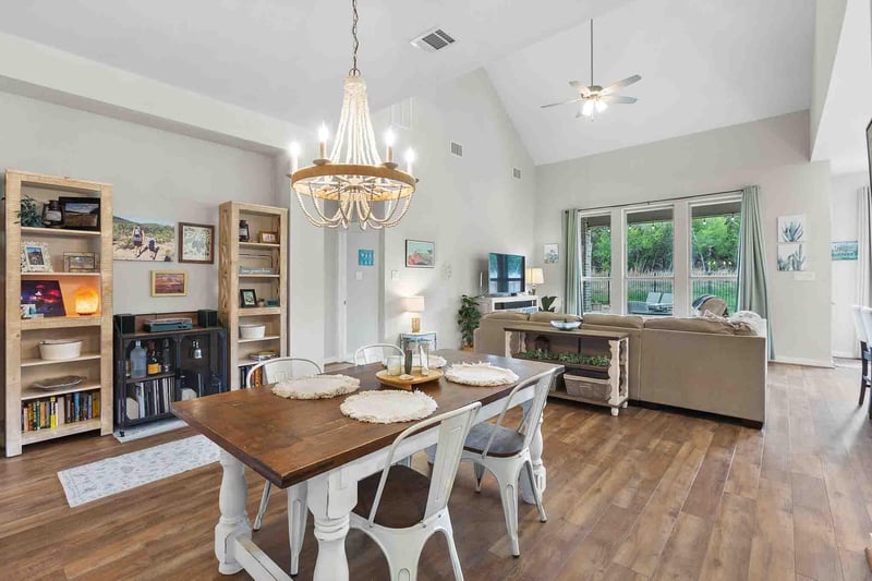 7717 Pace Ravine DR, Lago Vista, TX 78645