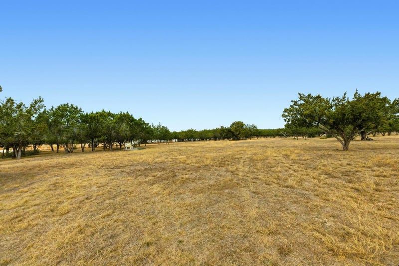 4808 Fitzhugh RD, Dripping Springs, TX 78620