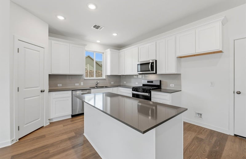 111 Blackfoot Daisy Pa, San Marcos, TX 78666