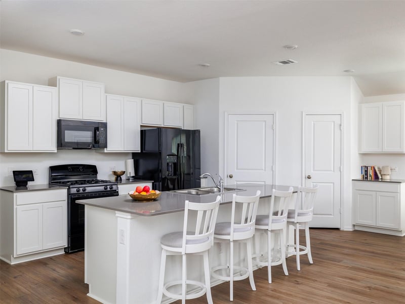 340 Sonterra DR, San Marcos, TX 78666