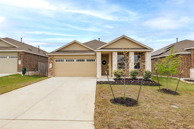 340 Sonterra DR, San Marcos, TX 78666