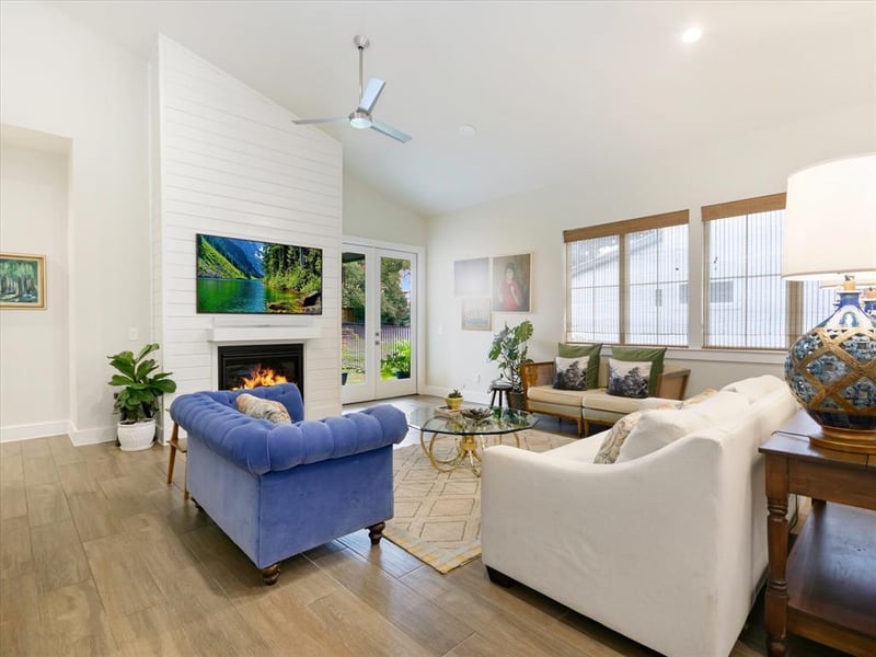 170 Bunker Ranch BLVD #16, Dripping Springs, TX 78620