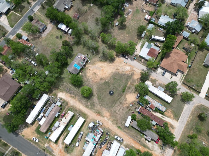 422 Avenue C #A, Elgin, TX 78621
