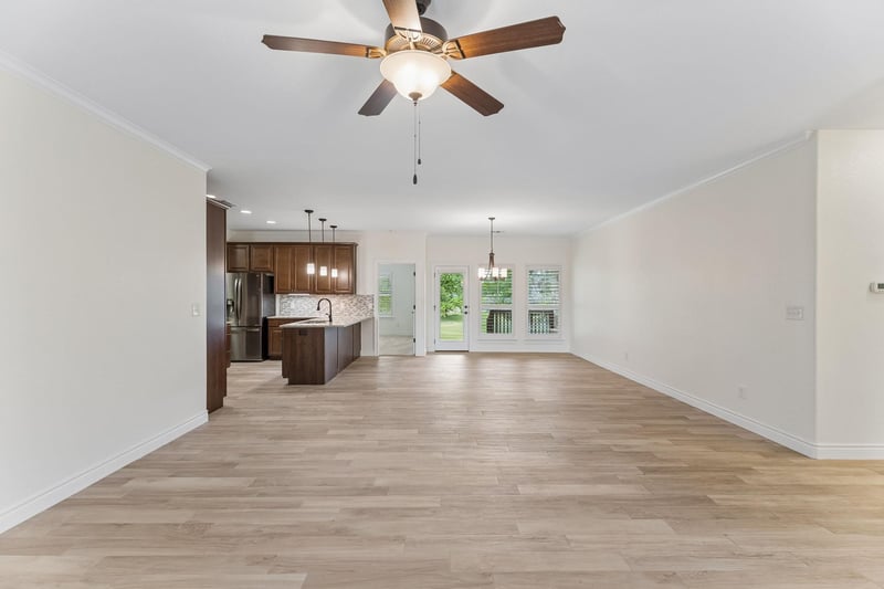 824 Sun Ray, Horseshoe Bay, TX 78657