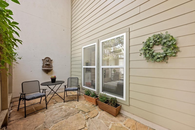 100 Lido CIR #B2, Lakeway, TX 78734