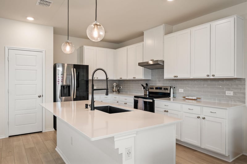 7805 House Finch DR, Austin, TX 78744