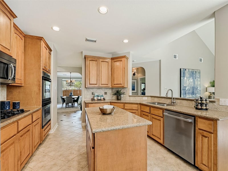 10106 Dianella LN, Austin, TX 78759