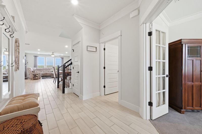 425 Purple Heart DR, Buda, TX 78610
