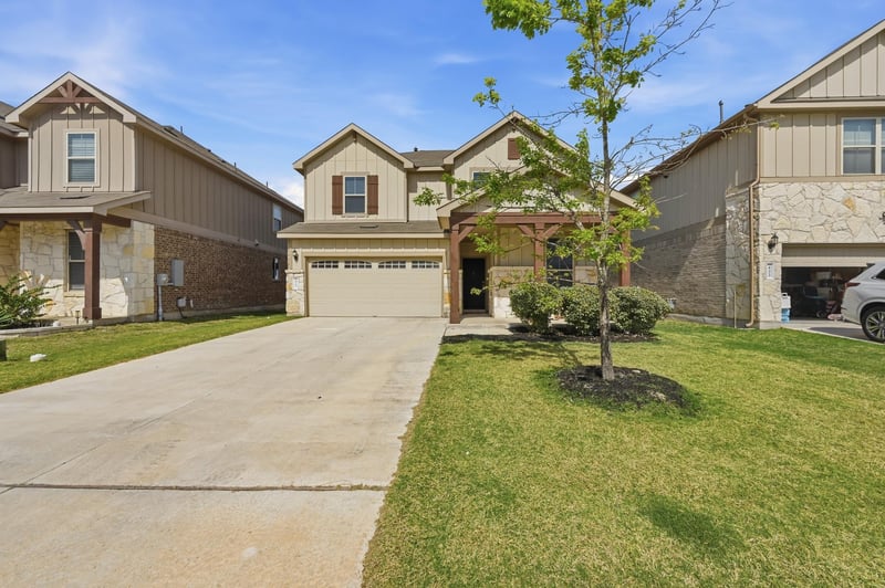 425 Purple Heart DR, Buda, TX 78610