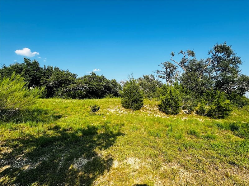 8701 Rollins DR, Austin, TX 78738