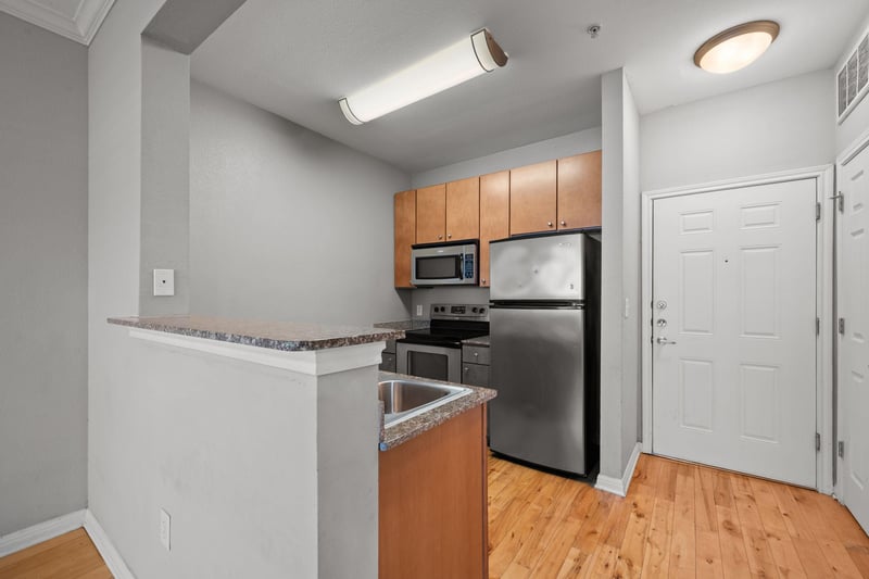 2502 Leon St #207, Austin, TX 78705