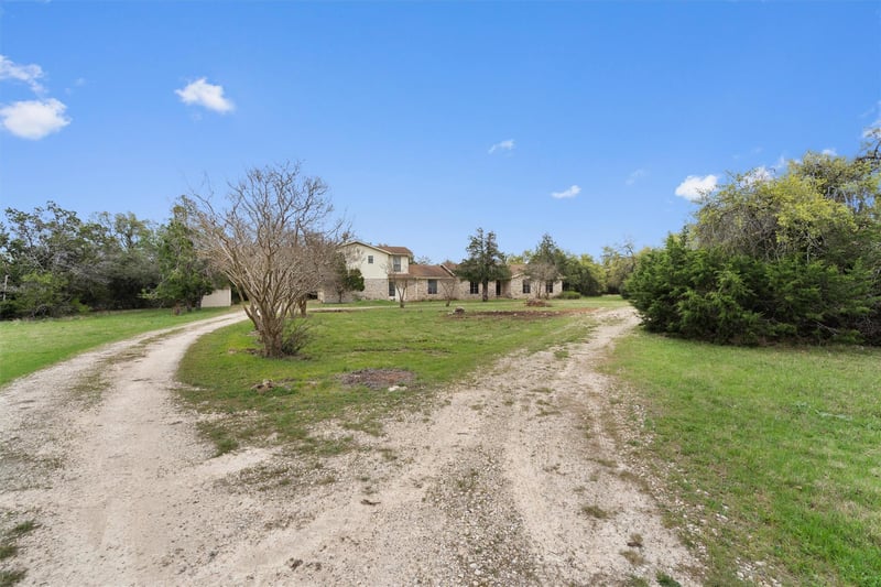 422 Patricia RD, Georgetown, TX 78628