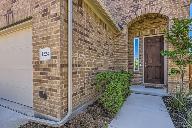 1324 Salt Lick DR, Georgetown, TX 78633