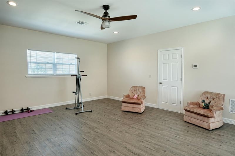 2409 Pecan ST, Bastrop, TX 78602