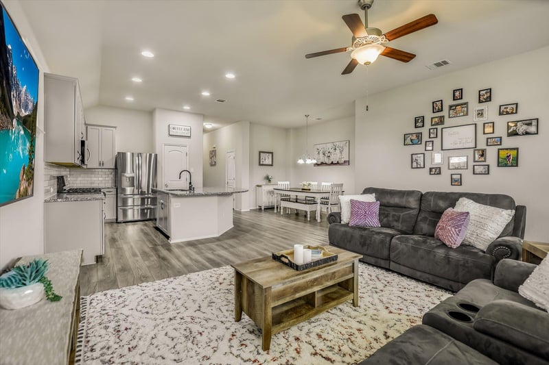 100 Rebel Red CV, Liberty Hill, TX 78642