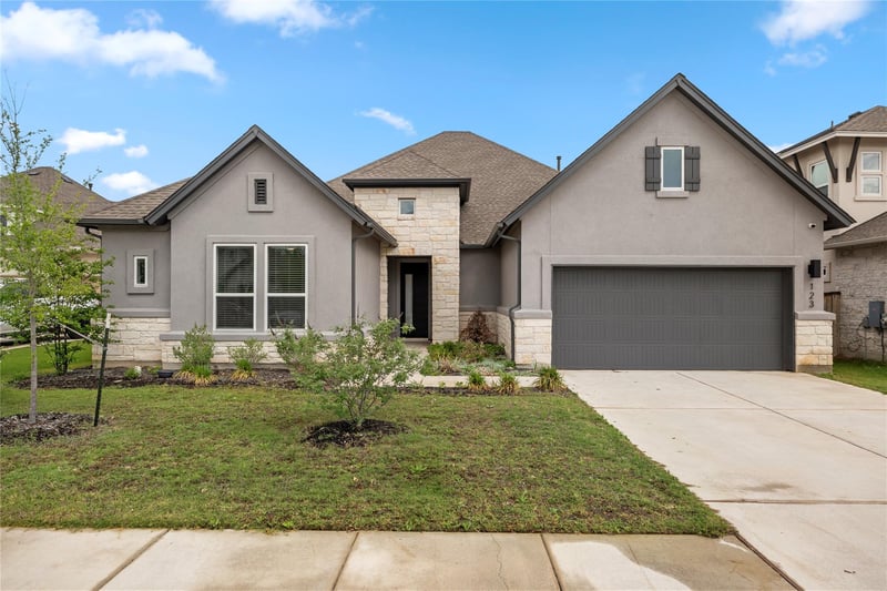 123 Lake Charlotte Creek DR, Bastrop, TX 78602